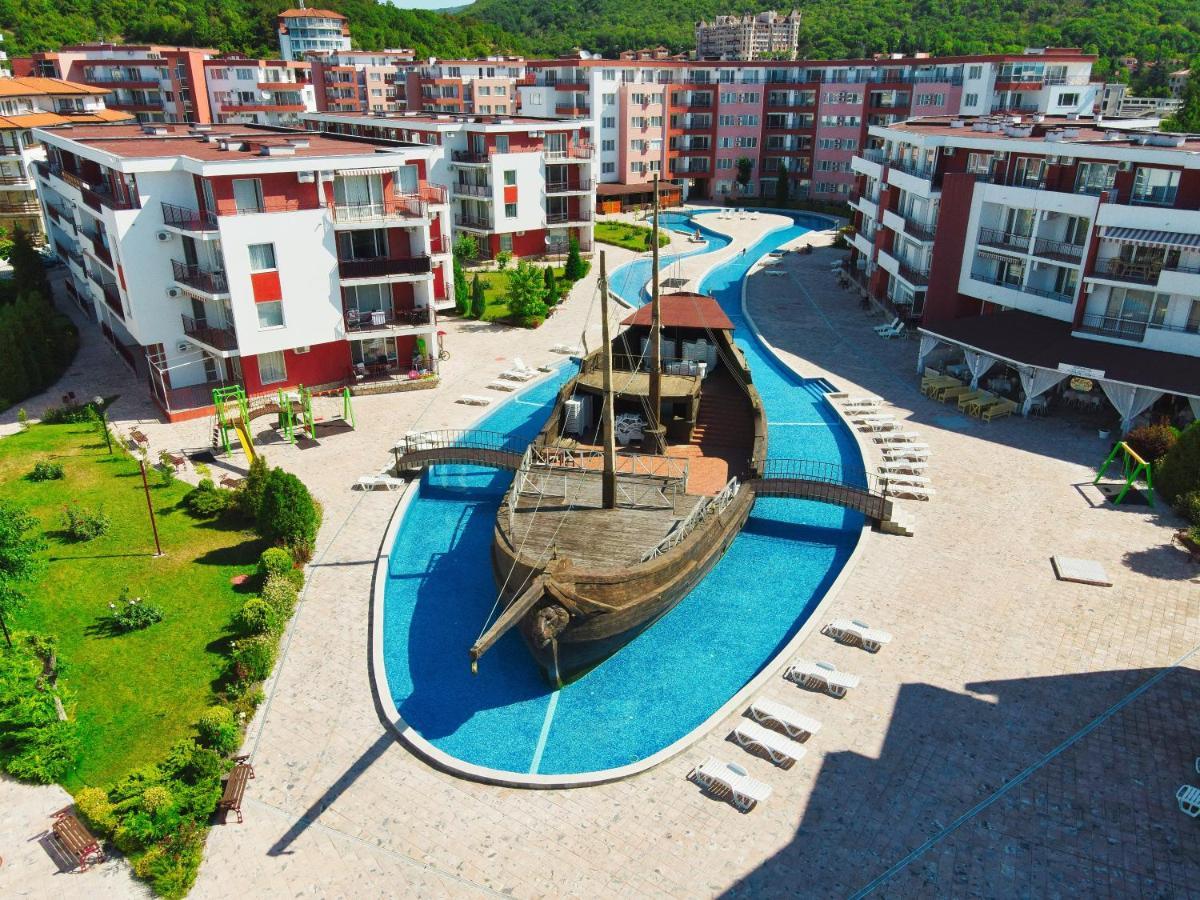 Privillege Fort Noks Beach Apartments 엘레니테 외부 사진