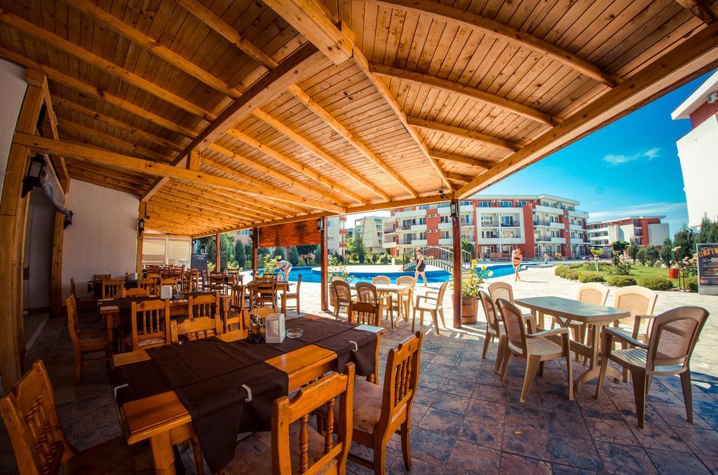 Privillege Fort Noks Beach Apartments 엘레니테 외부 사진