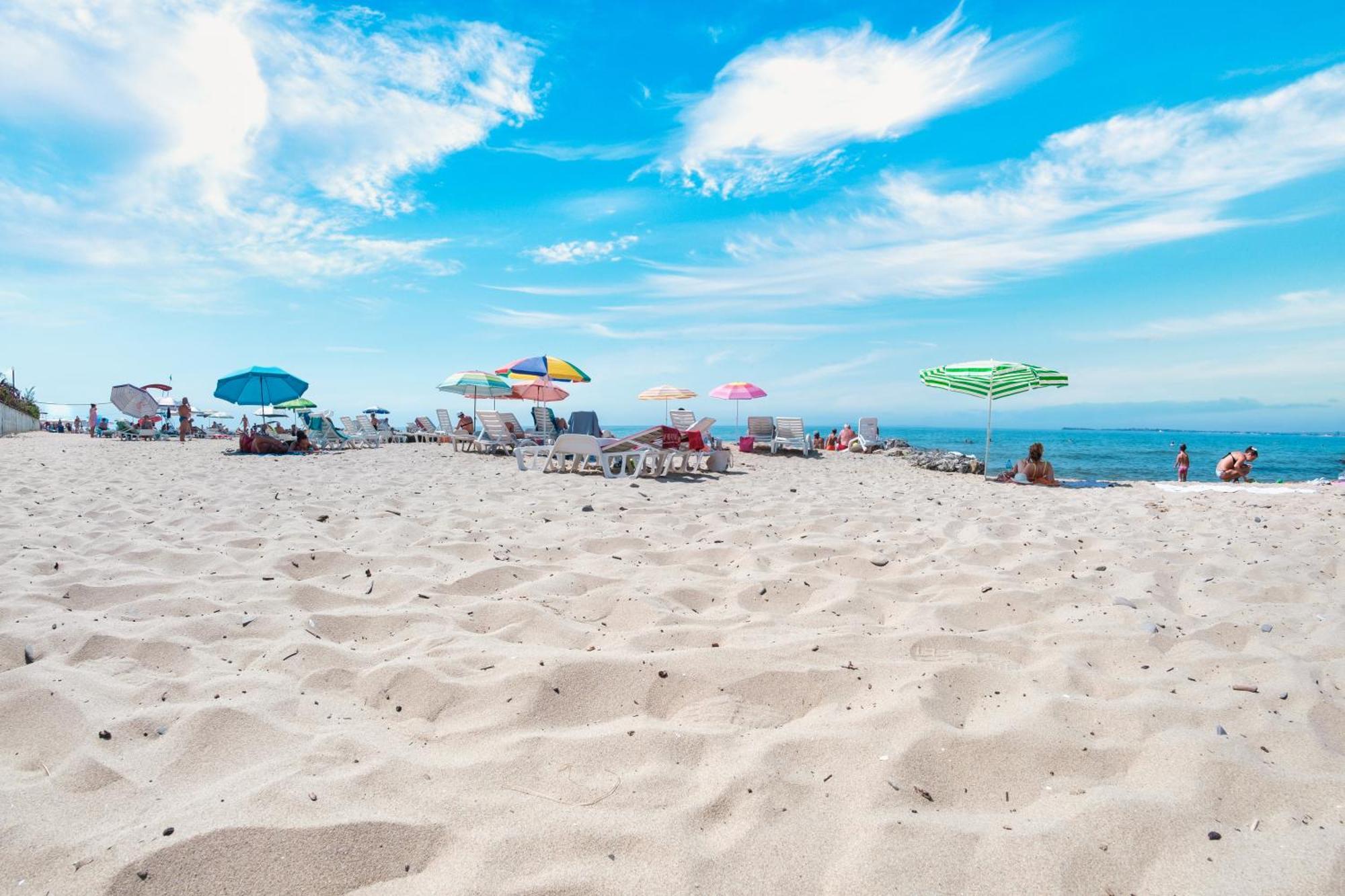 Privillege Fort Noks Beach Apartments 엘레니테 외부 사진