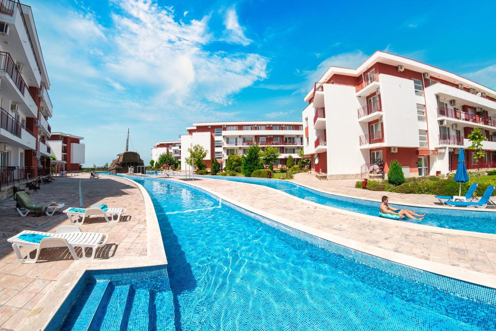 Privillege Fort Noks Beach Apartments 엘레니테 외부 사진