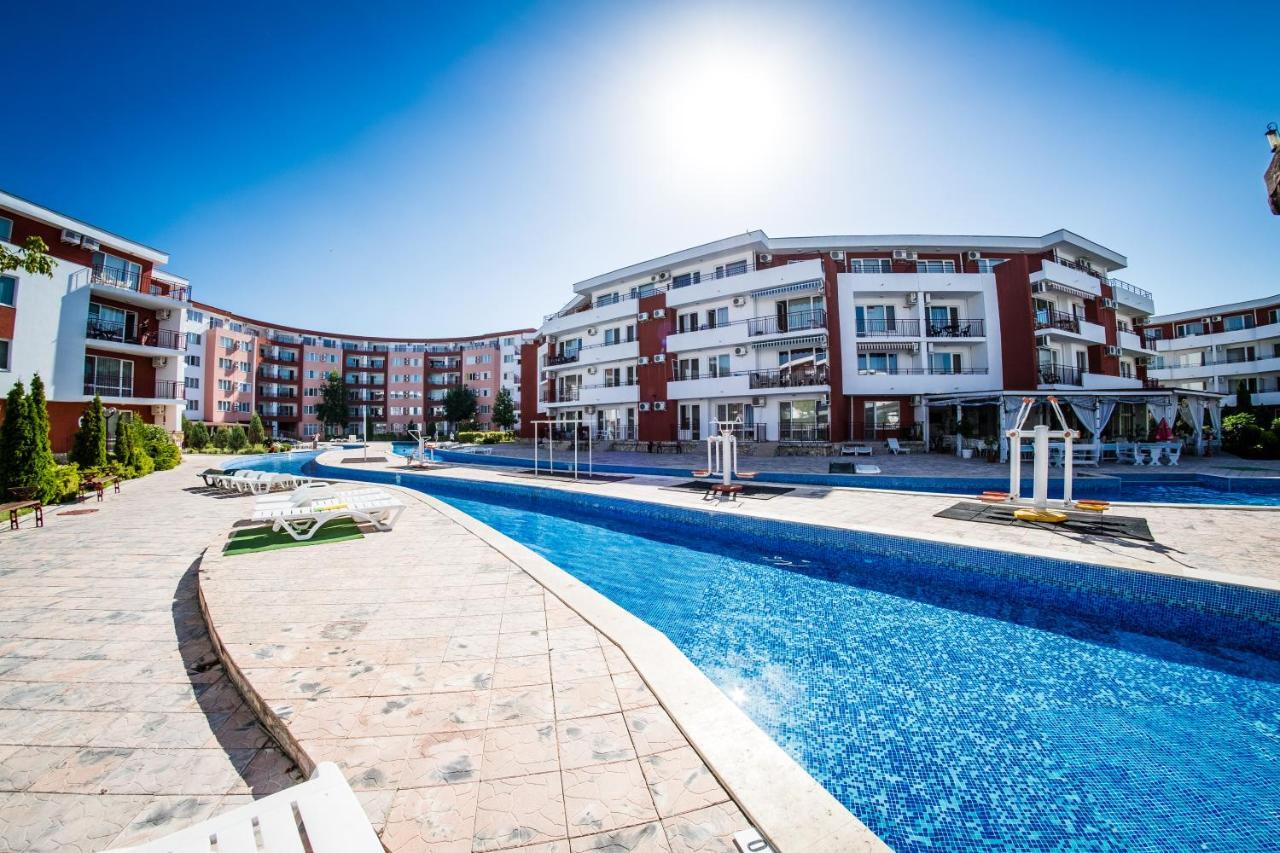 Privillege Fort Noks Beach Apartments 엘레니테 외부 사진
